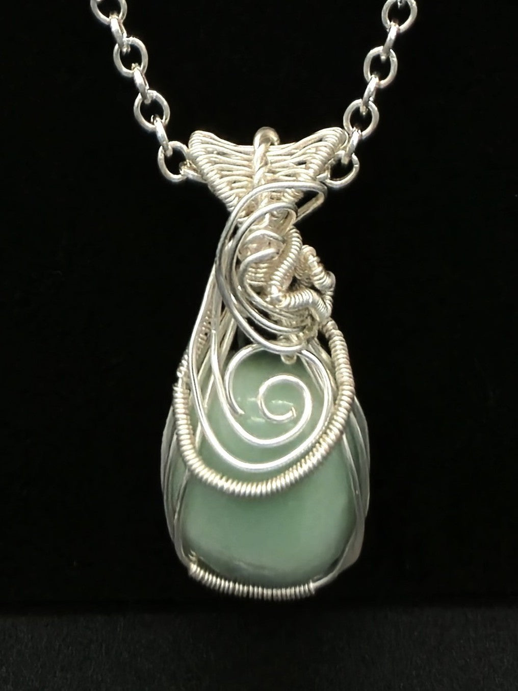 Green Aventurine Wired Stone Pendant Necklace