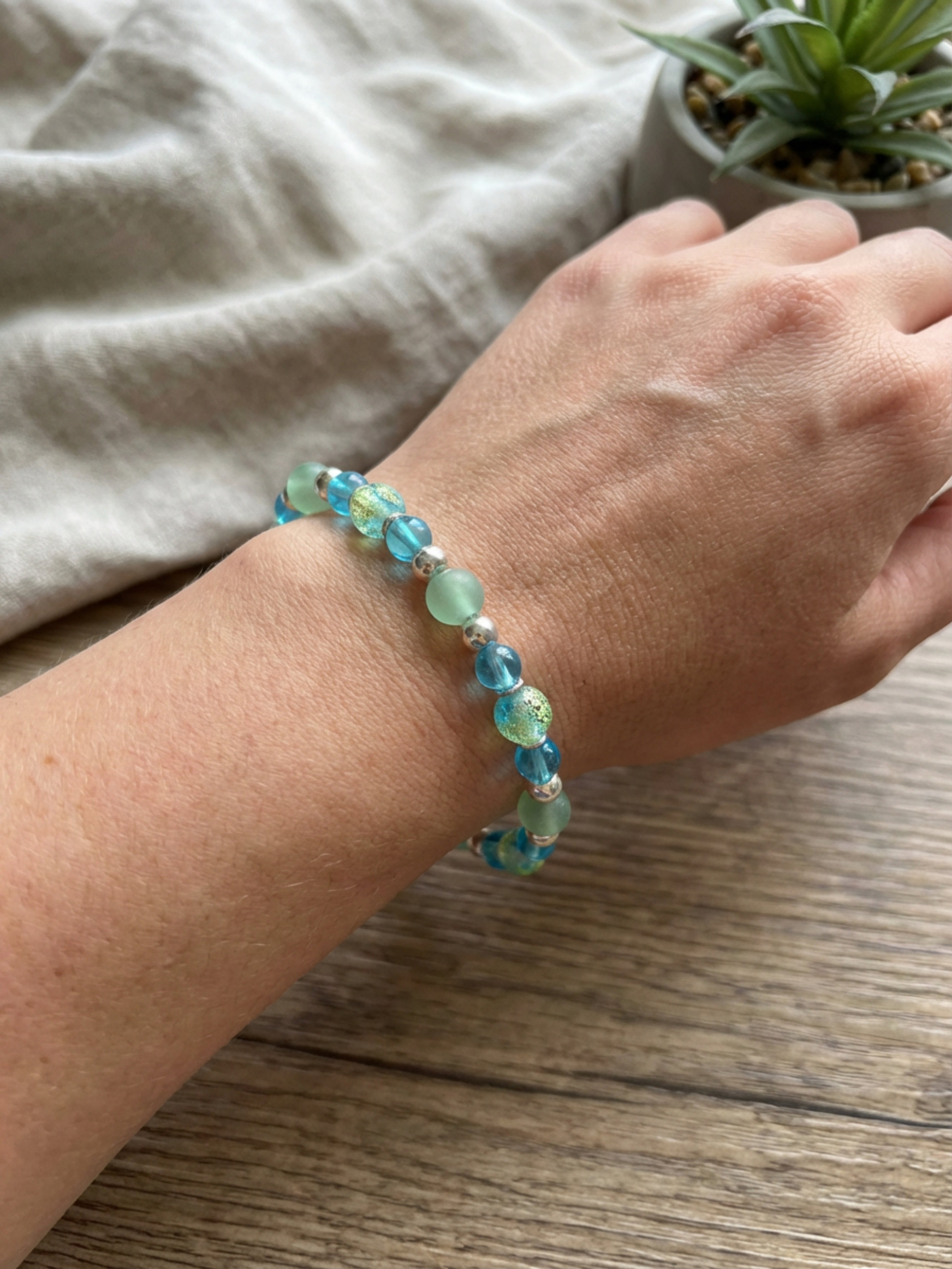 Blue Crackle Glass Bracelet w/ Green Accent