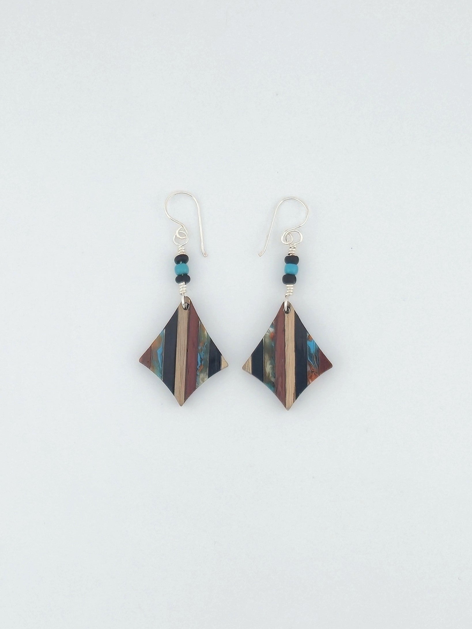 The Horizon Line Dangles