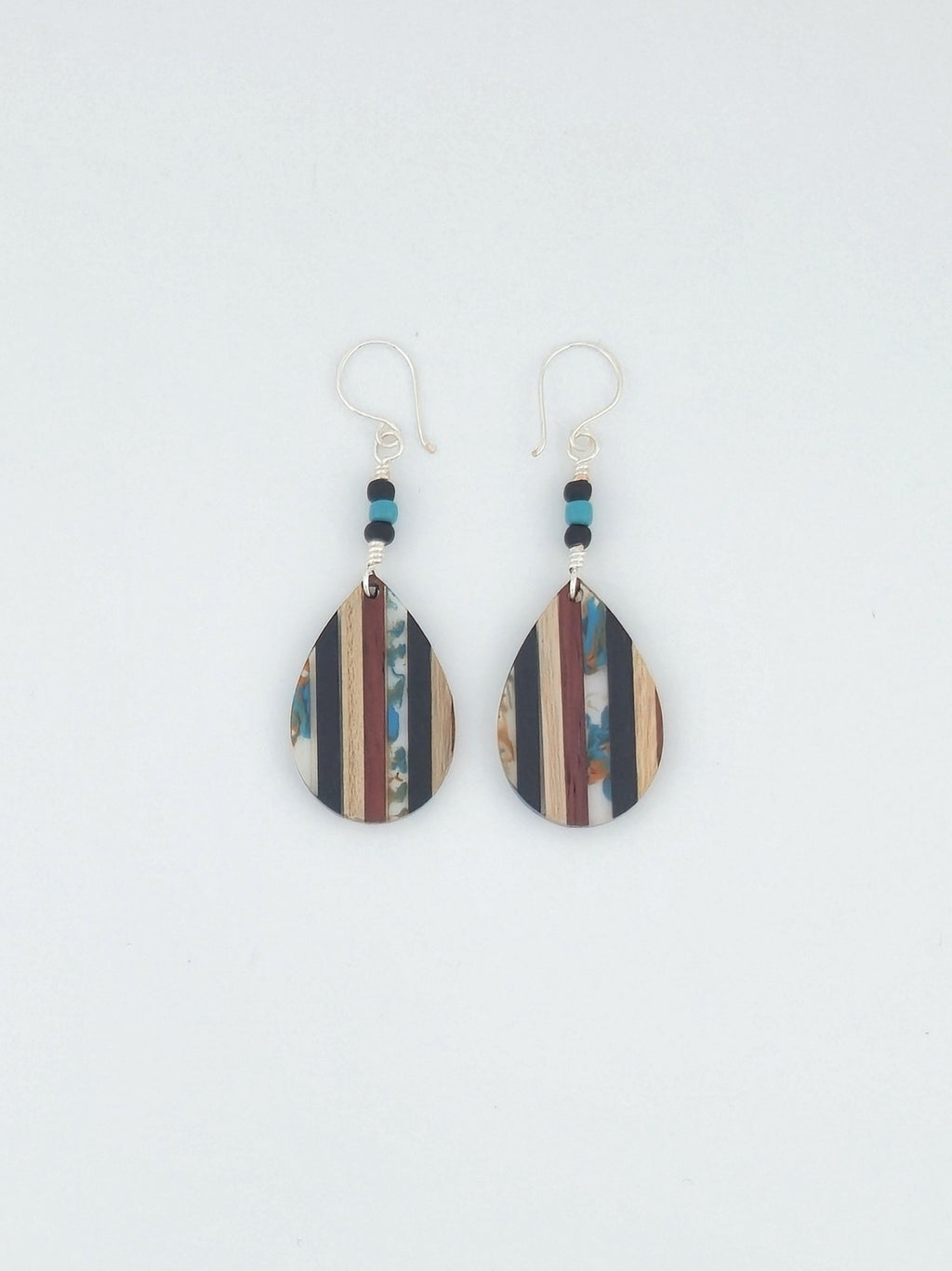 Horizon Line Dangles